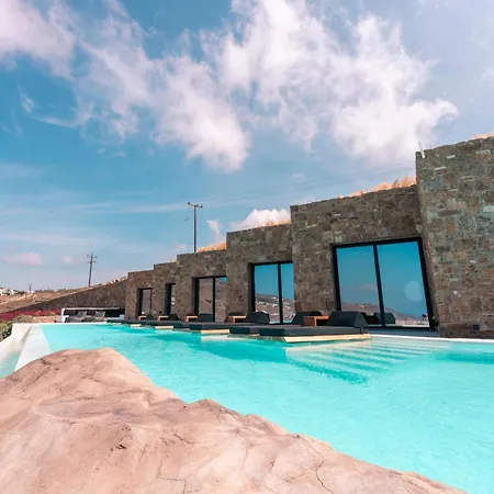Mega Mansions Mykonos Фтелия
